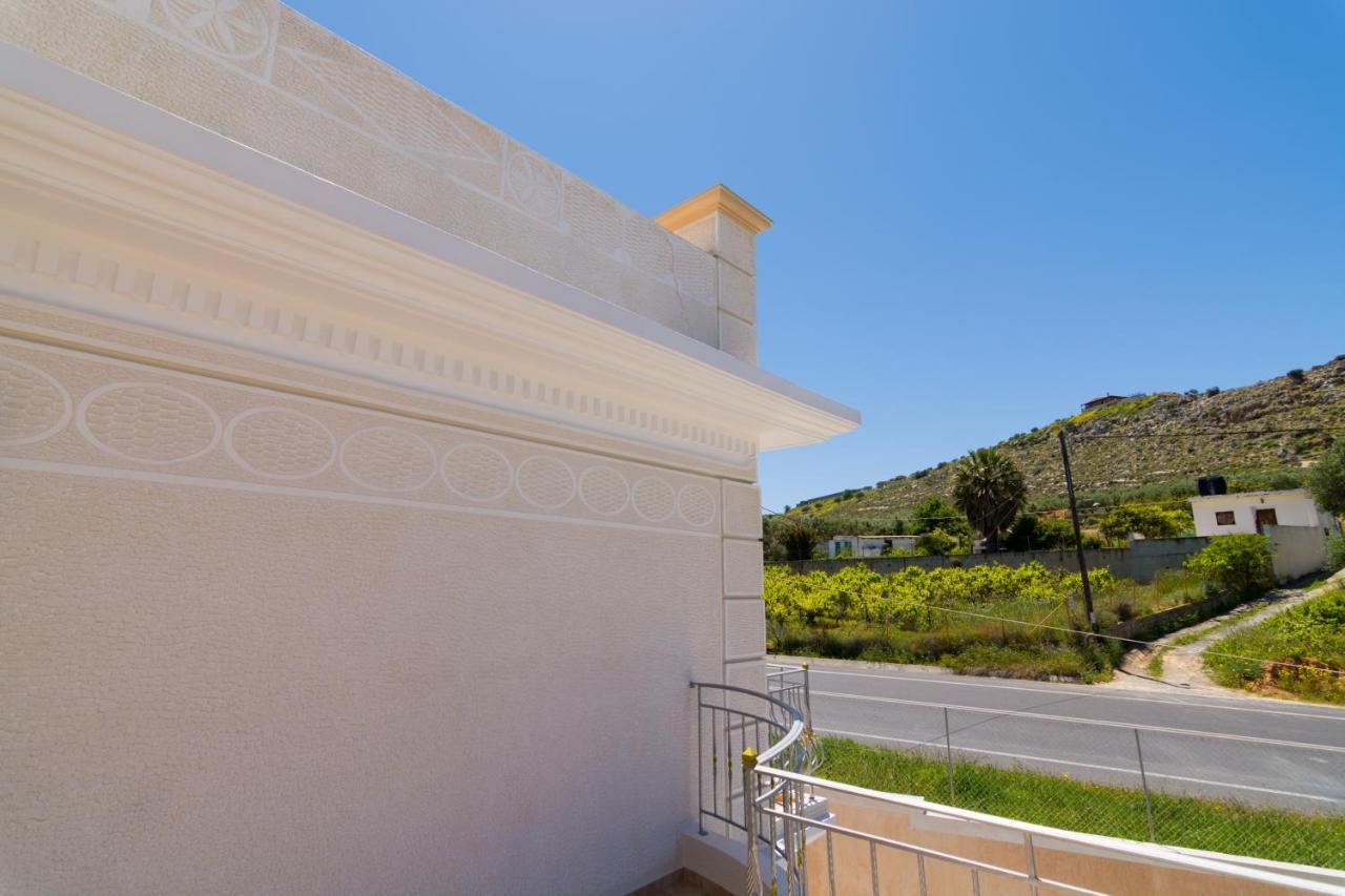 Stratos Palace Elia  Buitenkant foto